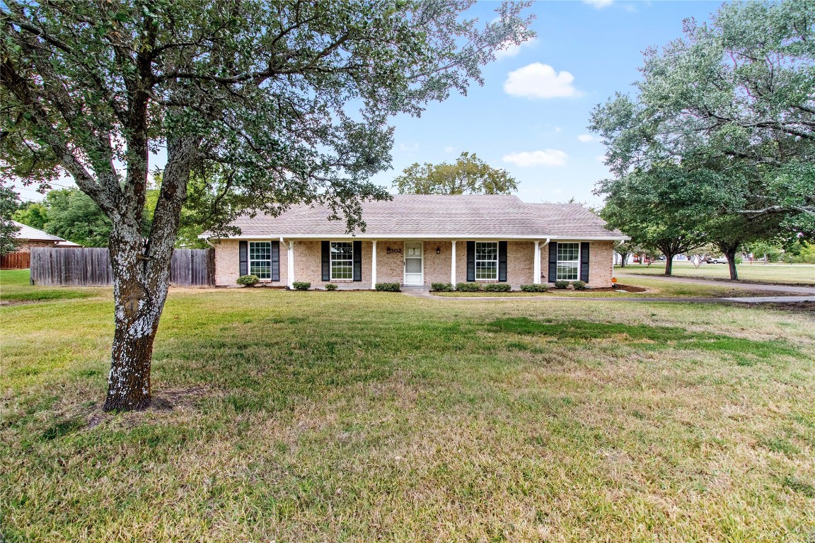 302 W Jefferson Street Palmer TX 75152