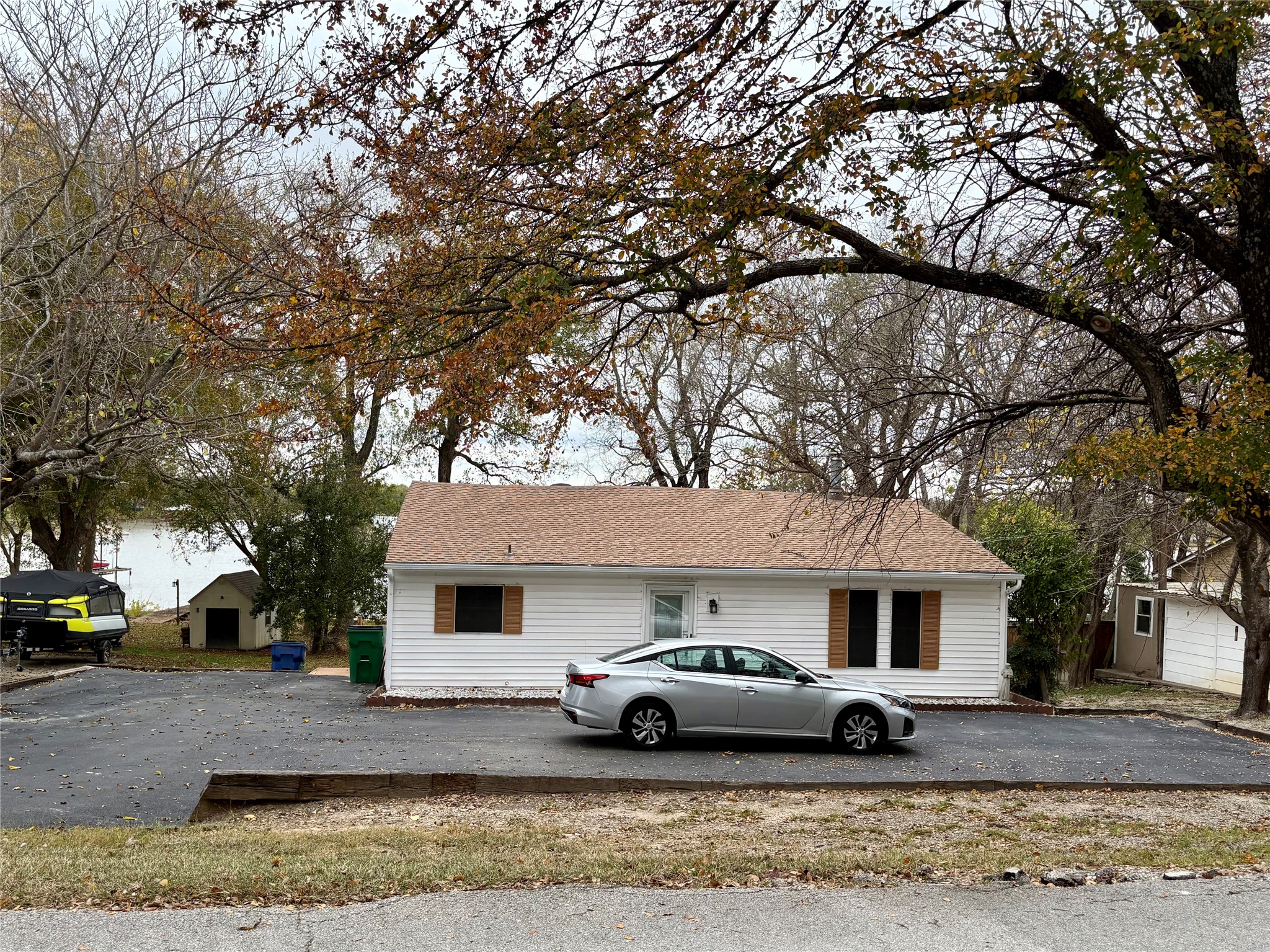 307 Lakewood Drive Waxahachie TX 75165