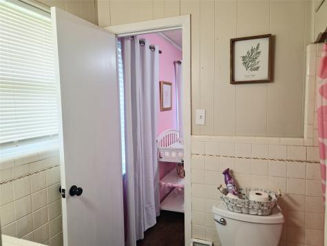 215 N Karl Cayton Street Groesbeck TX 76642