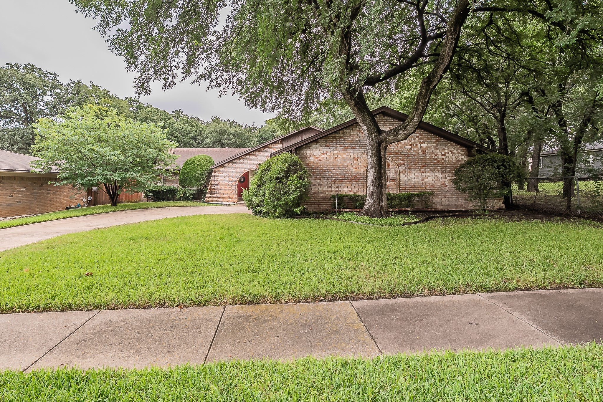 608 Sandlin Drive Bedford TX 76021