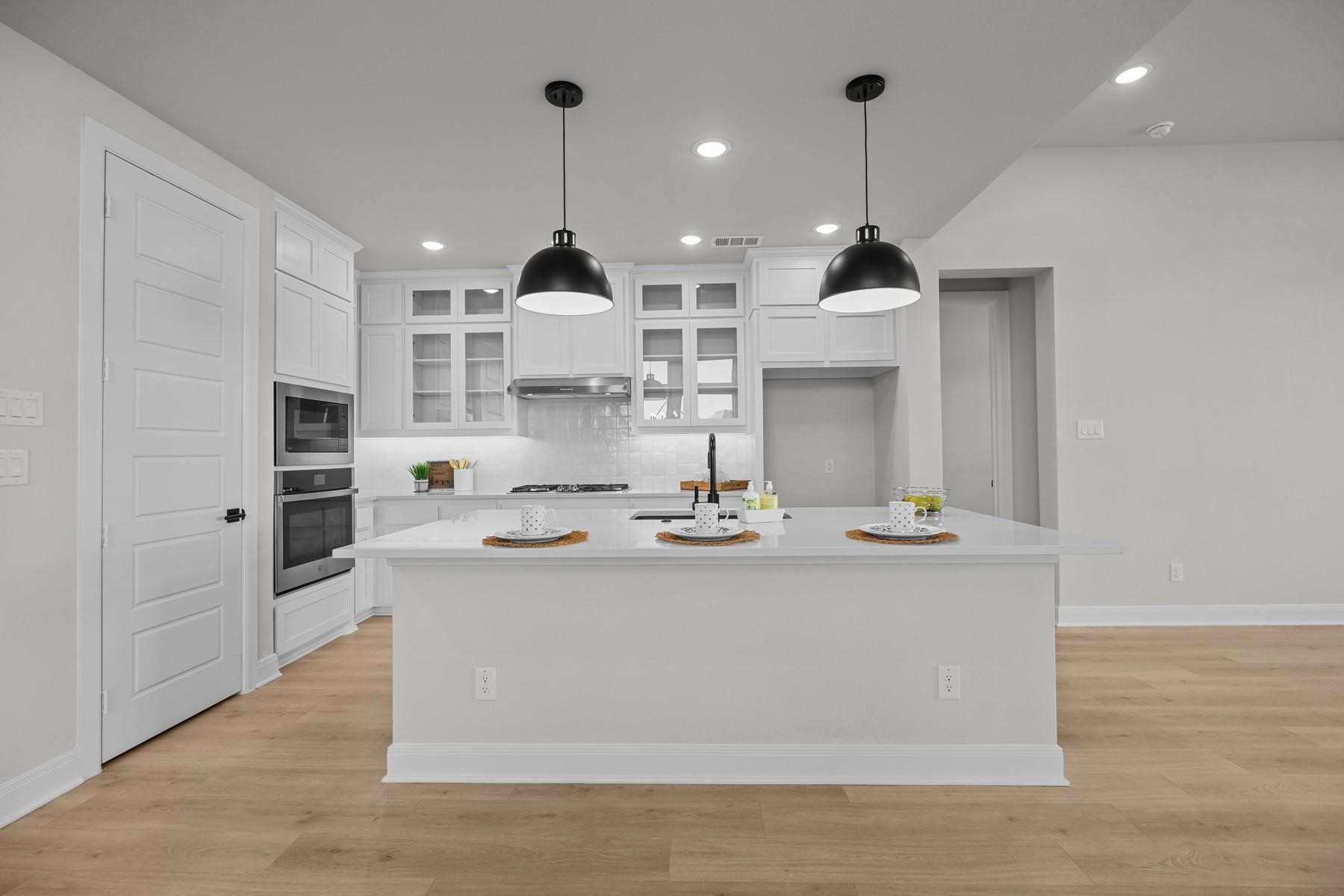 1521 Buttercup Avenue Aubrey TX 76227