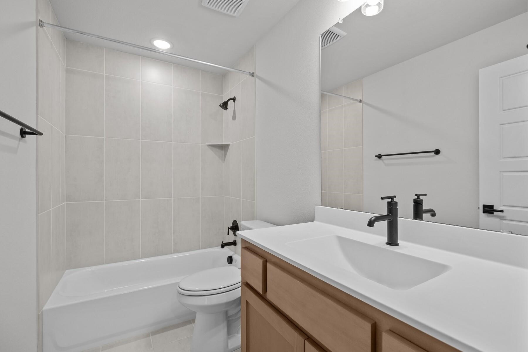 1521 Buttercup Avenue Aubrey TX 76227