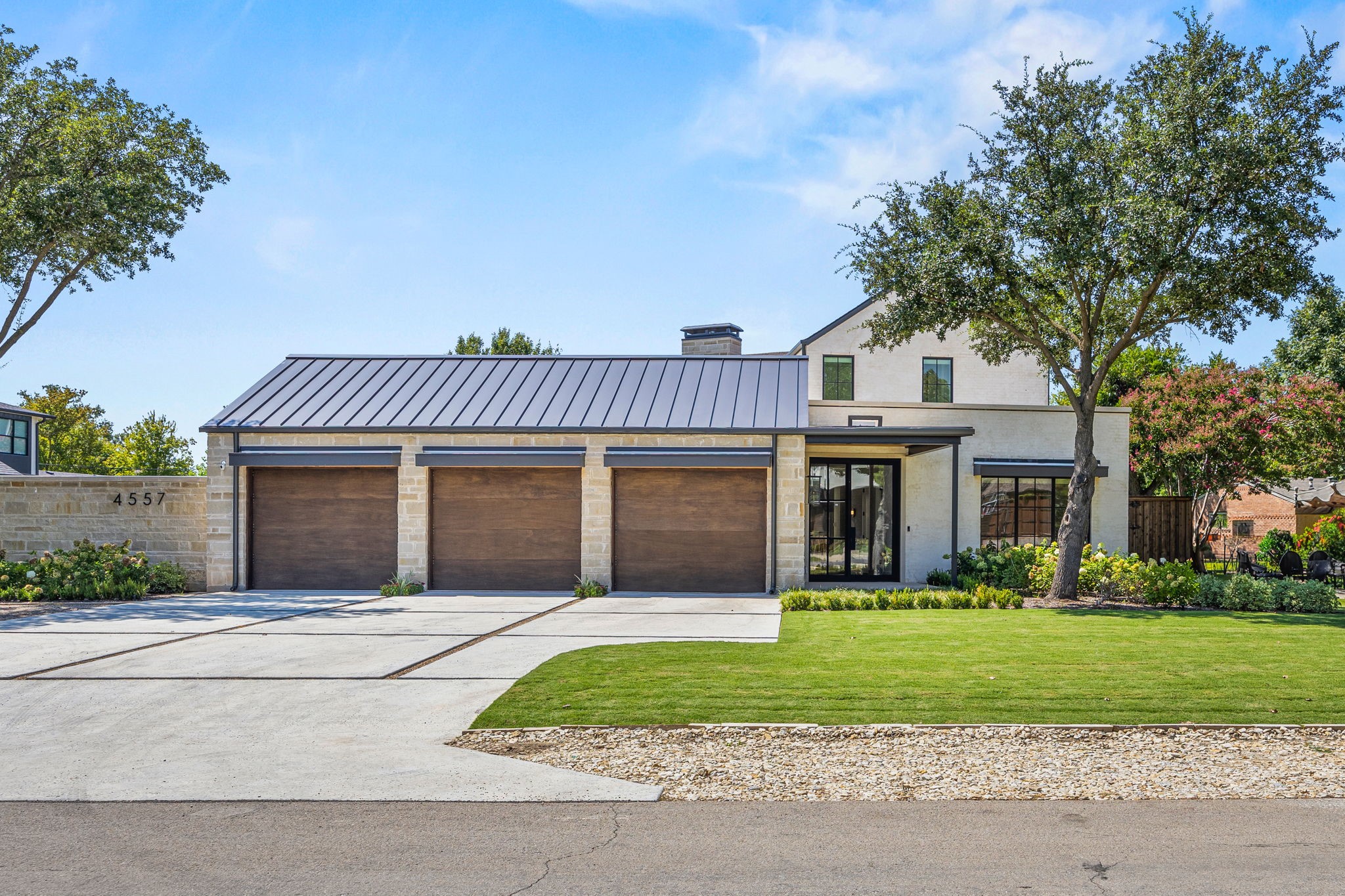 4557 Ridge Road Dallas TX 75229