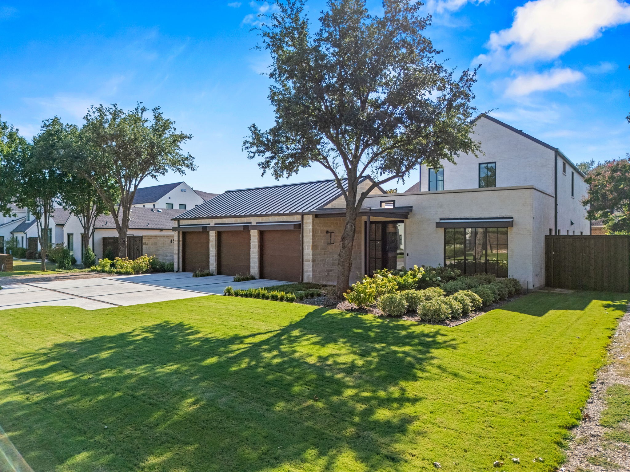 4557 Ridge Road Dallas TX 75229