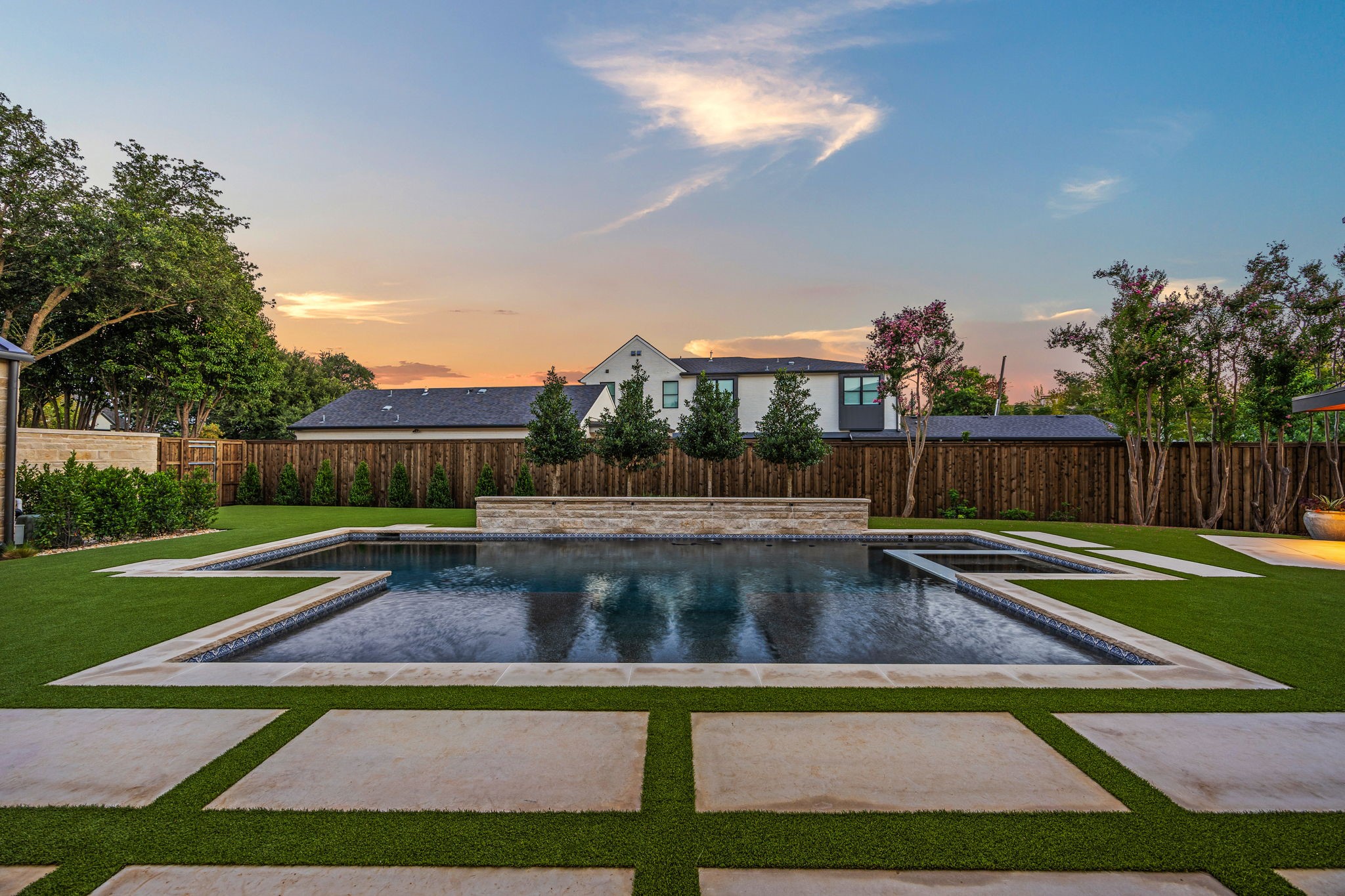 4557 Ridge Road Dallas TX 75229