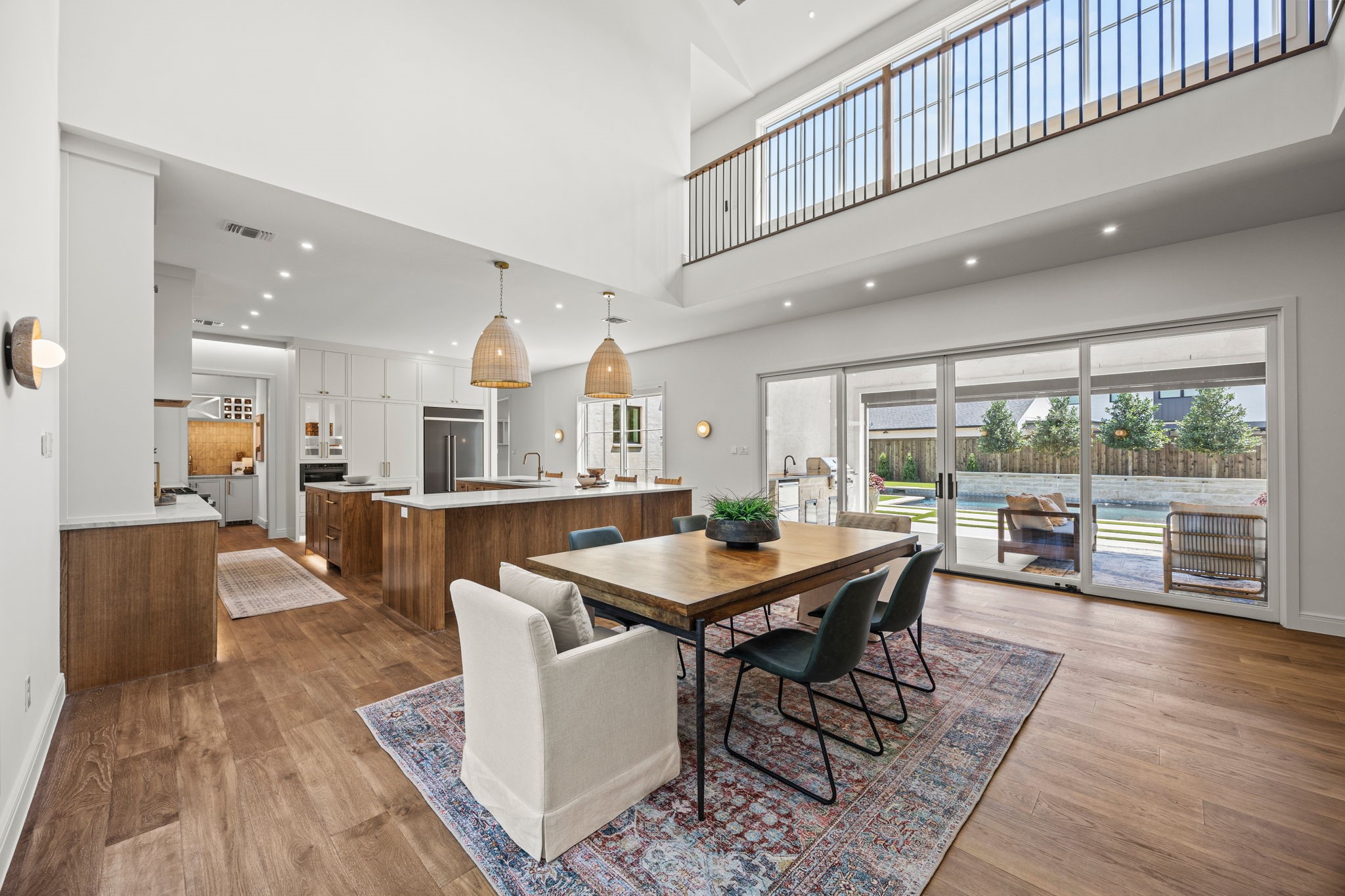 4557 Ridge Road Dallas TX 75229