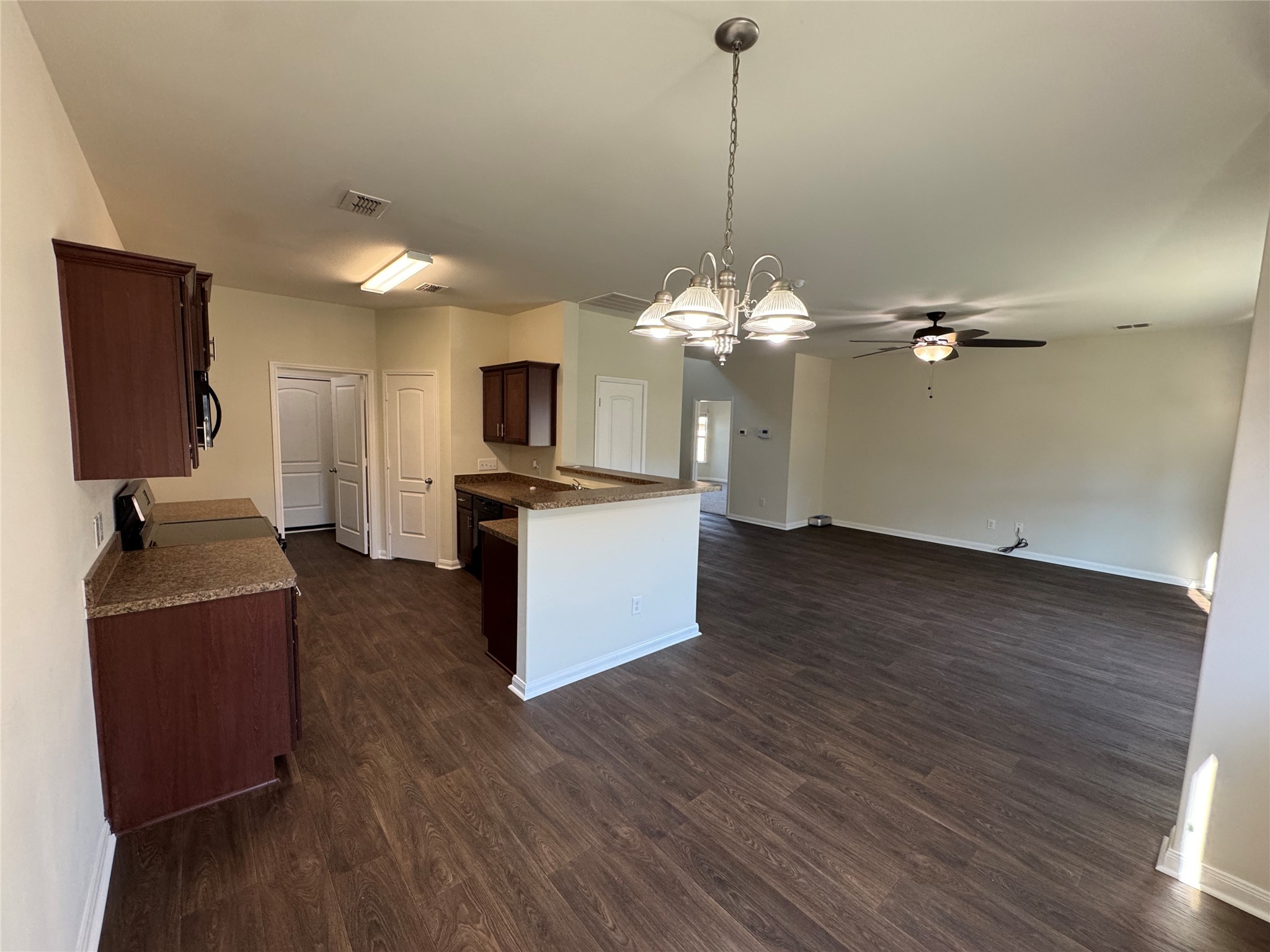 1318 Lucchese Lane Dallas TX 75253