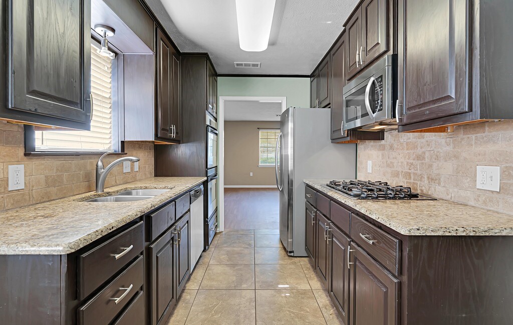 911 Fairway Road Woodway TX 76712