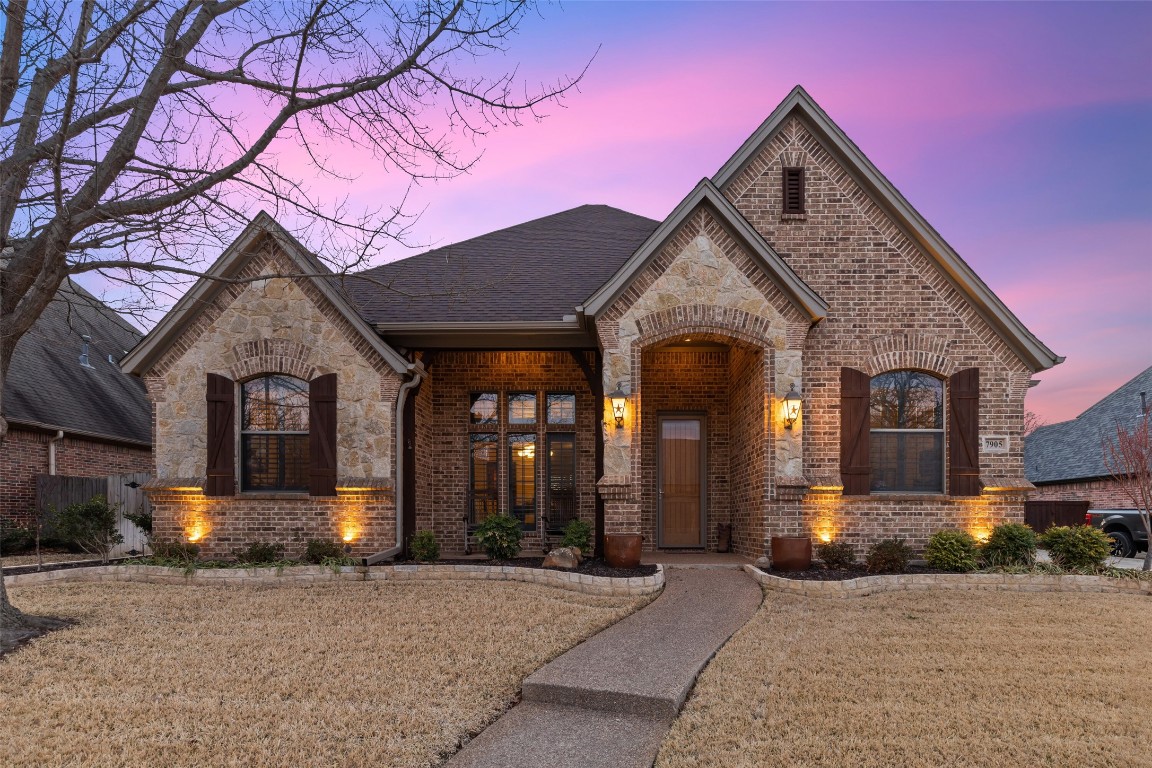 7905 Country Oak Drive North Richland Hills TX 76182
