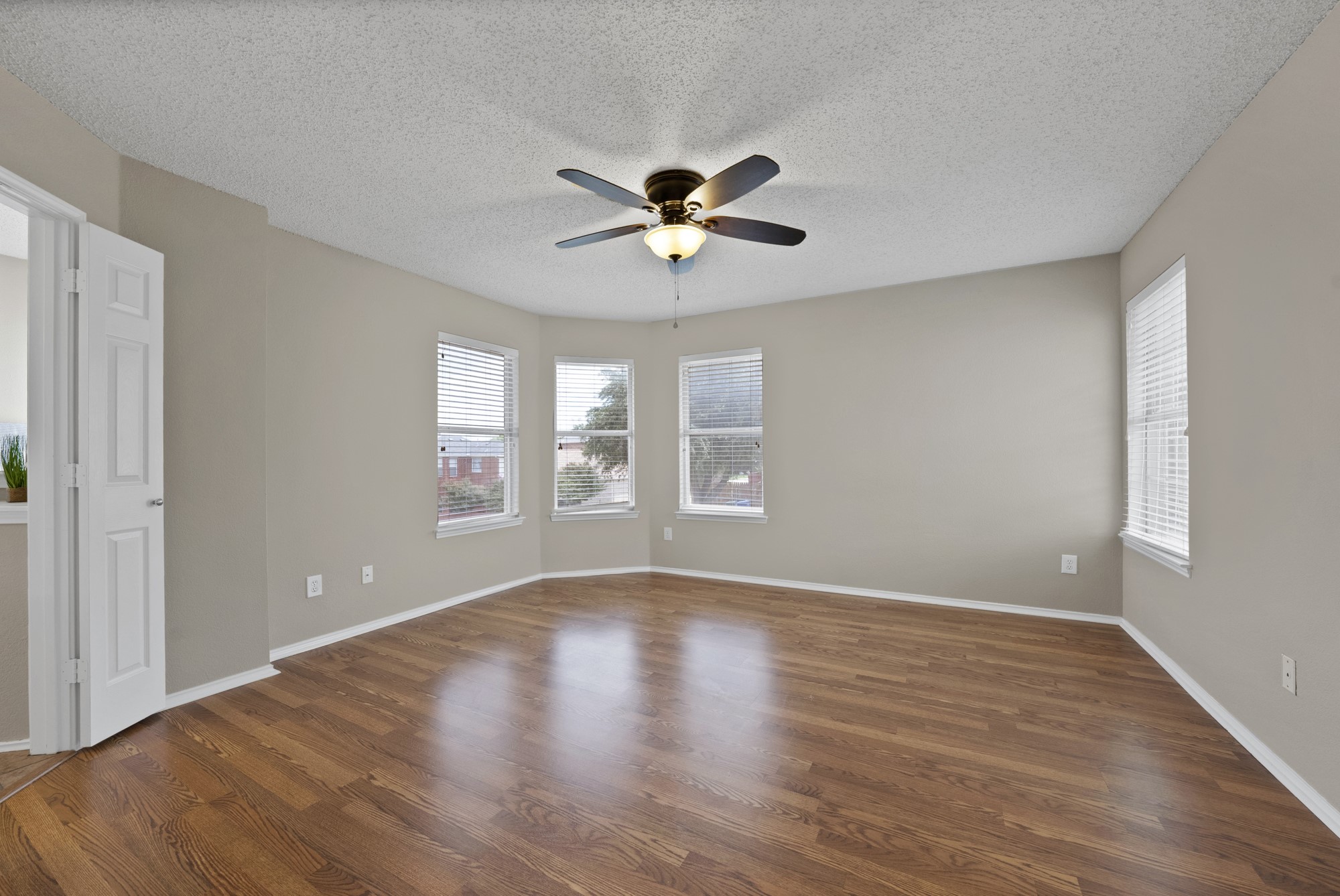 1348 Dallshan Drive Carrollton TX 75007