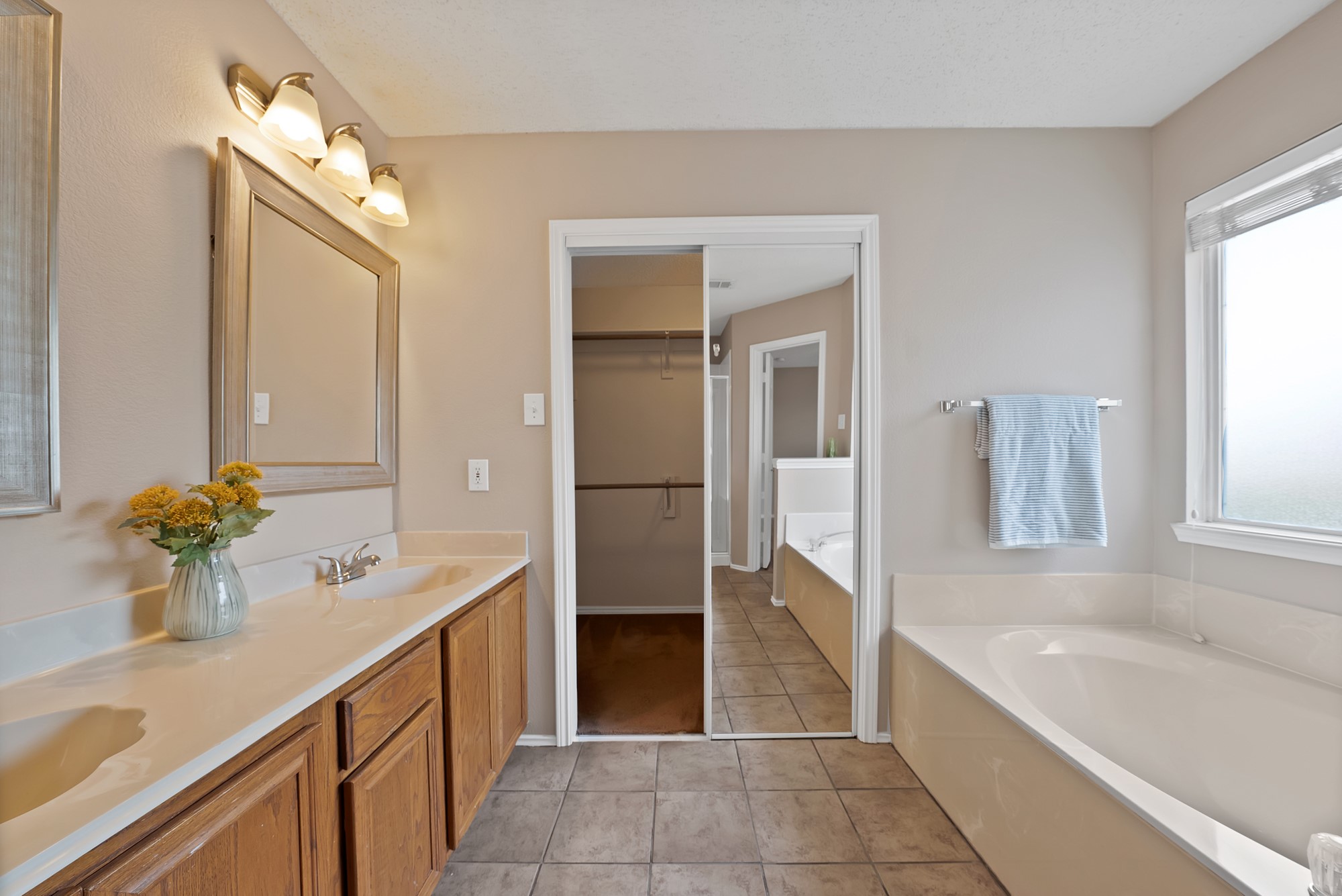 1348 Dallshan Drive Carrollton TX 75007