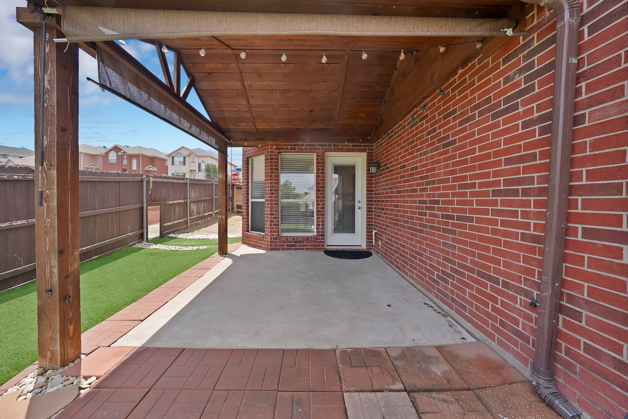 1348 Dallshan Drive Carrollton TX 75007