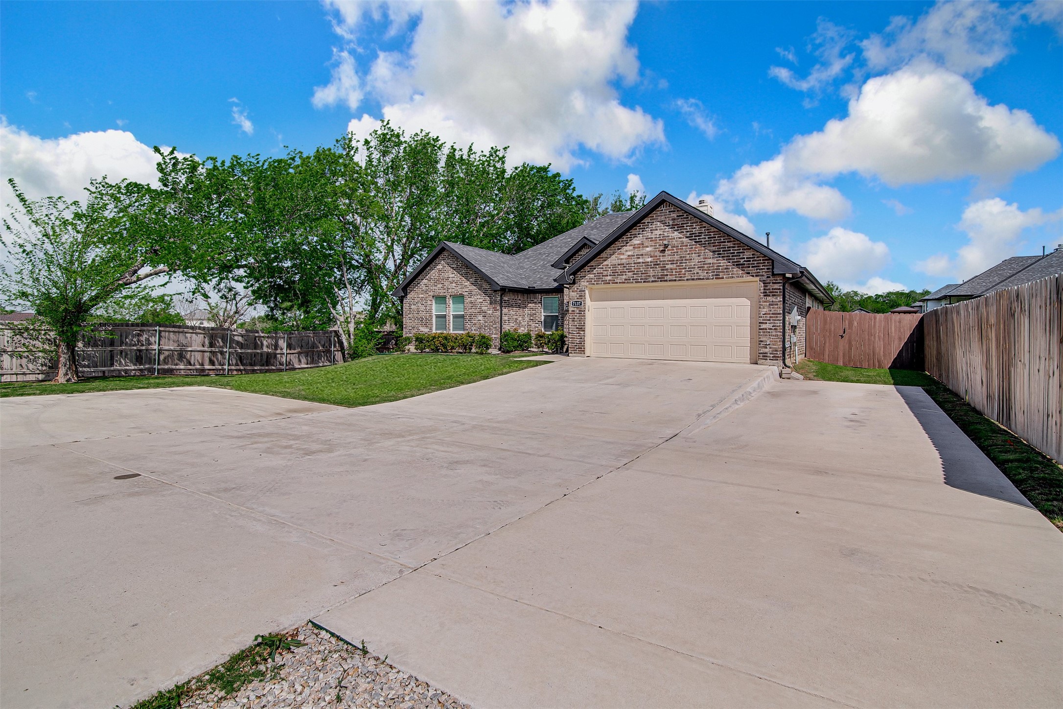 7137 John T White Road Fort Worth TX 76120