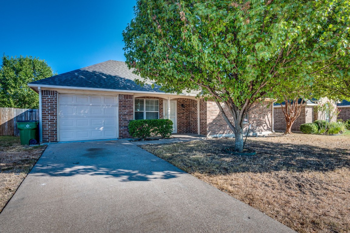 621 Jordan Lane Waxahachie TX 75165