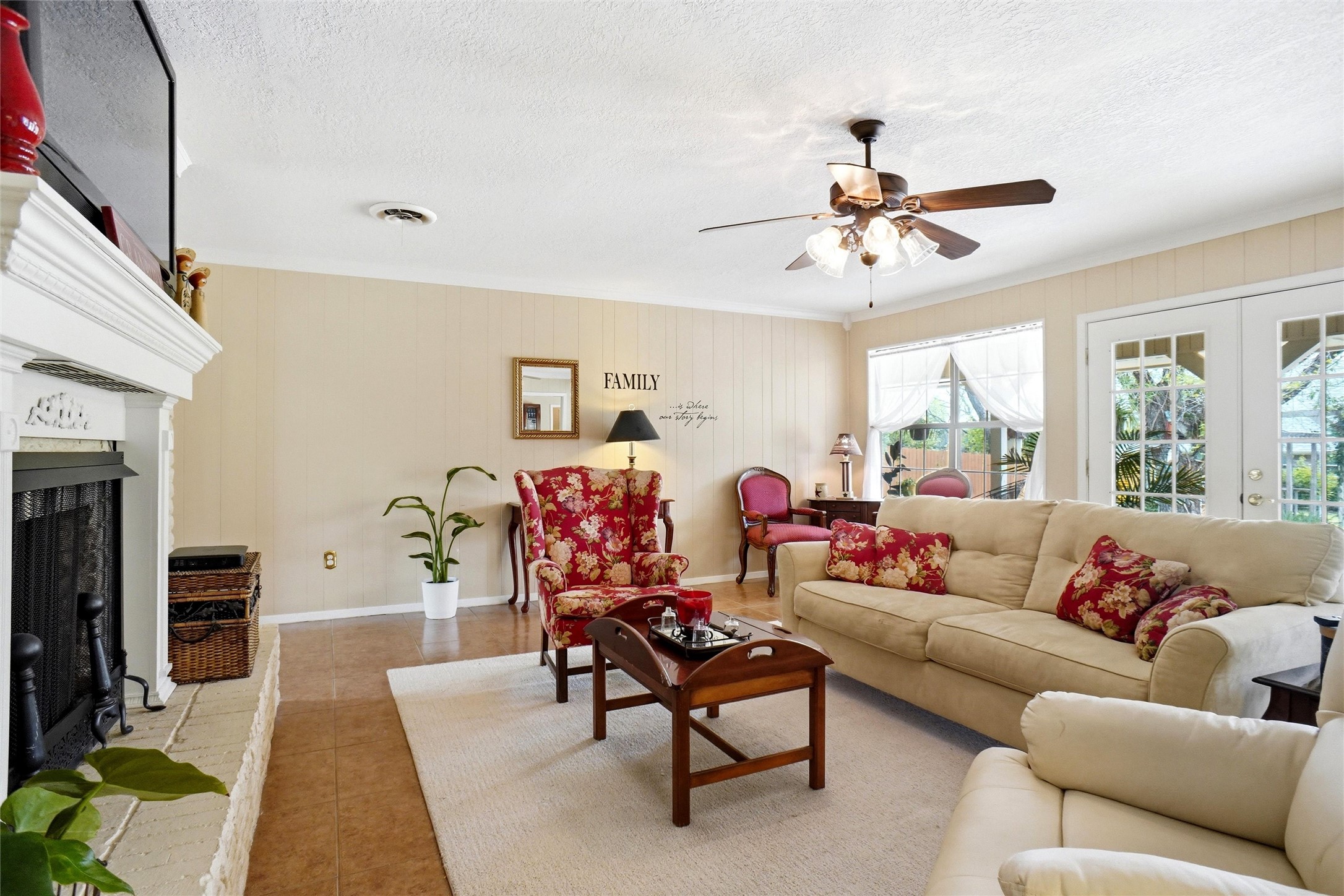 6122 Belvidere Circle Granbury TX 76049