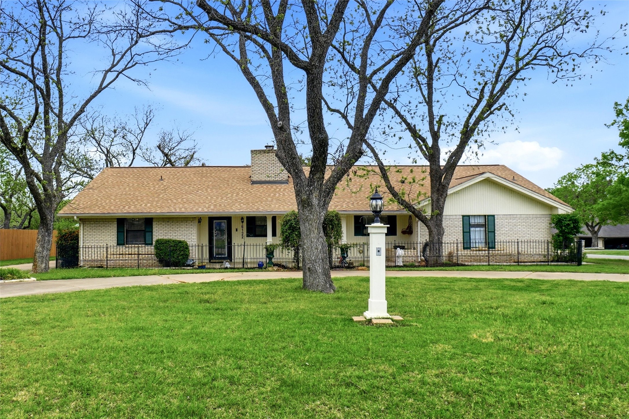 6122 Belvidere Circle Granbury TX 76049