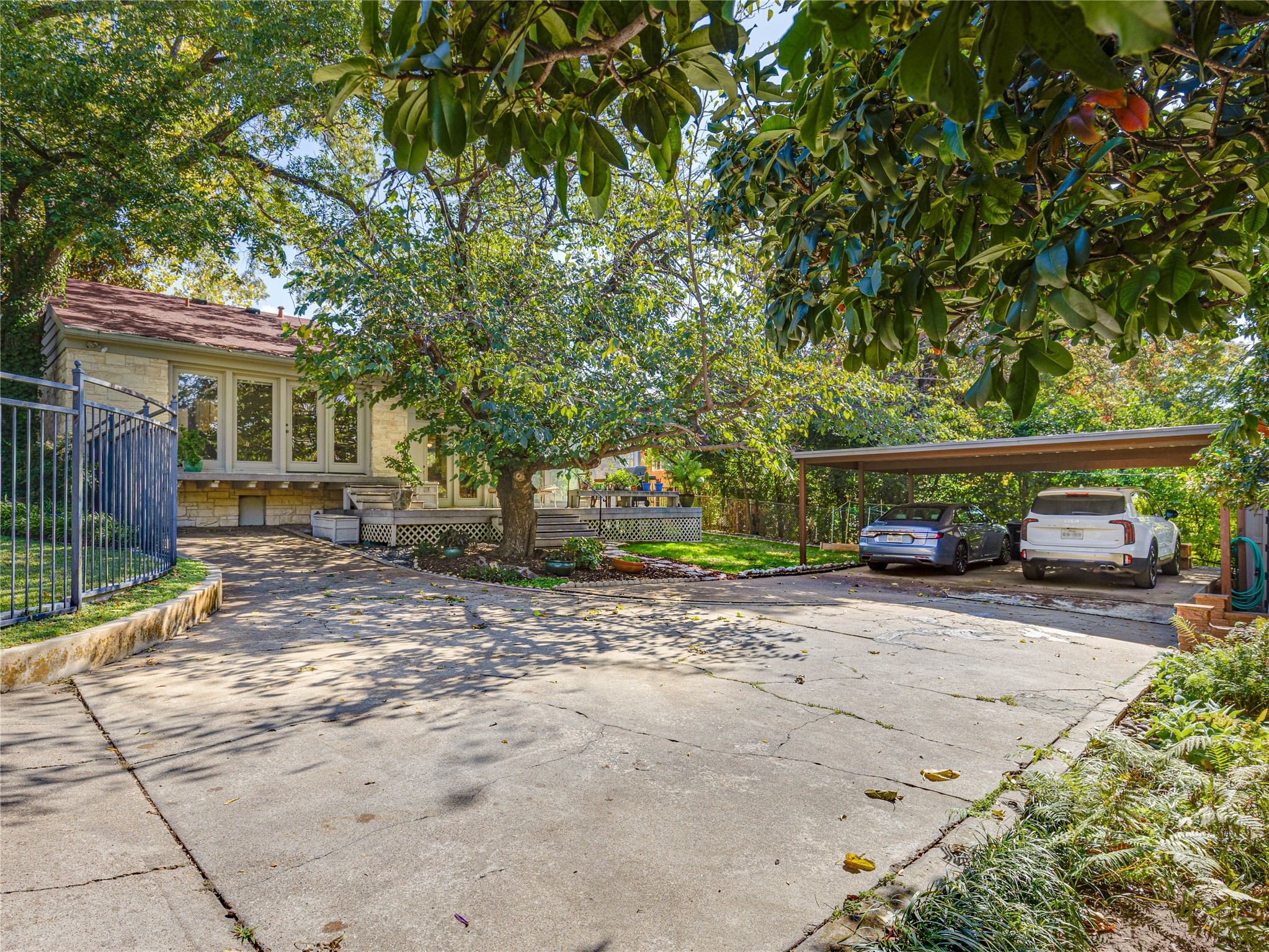2500 Boyd Avenue Fort Worth TX 76109
