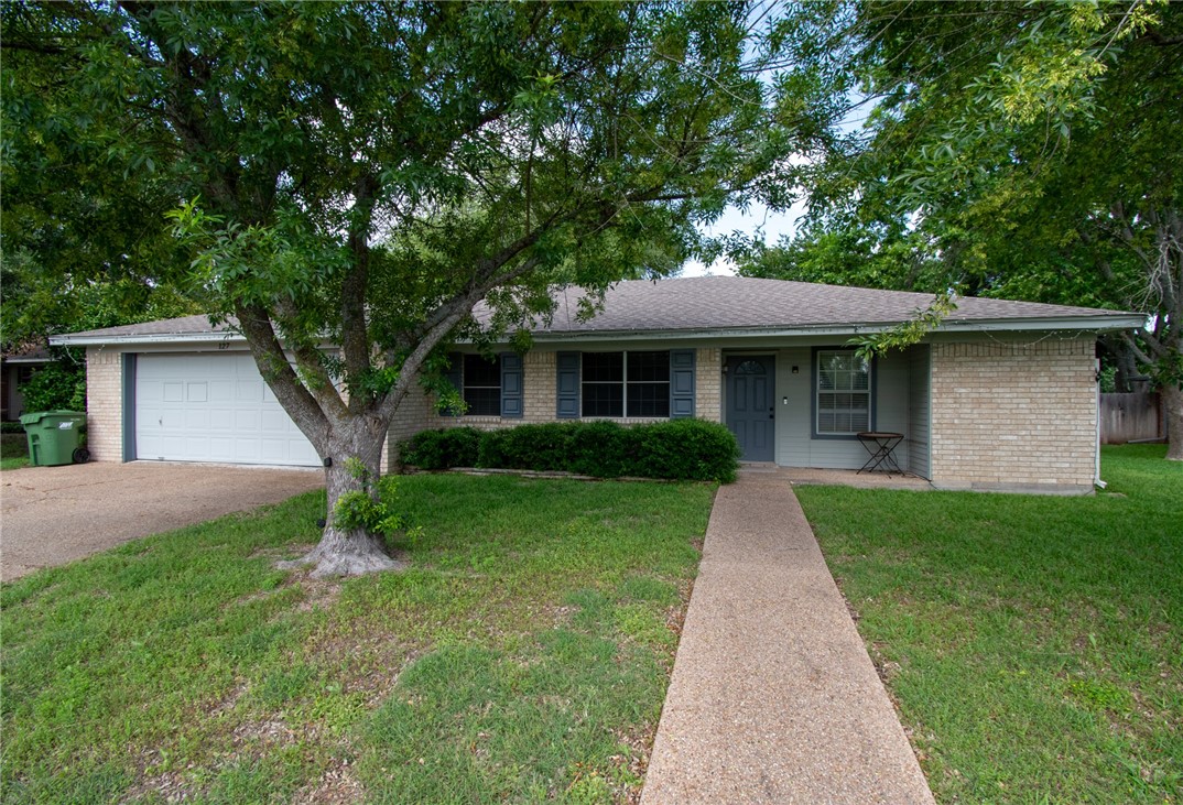 127 Marylee Drive Hewitt TX 76643