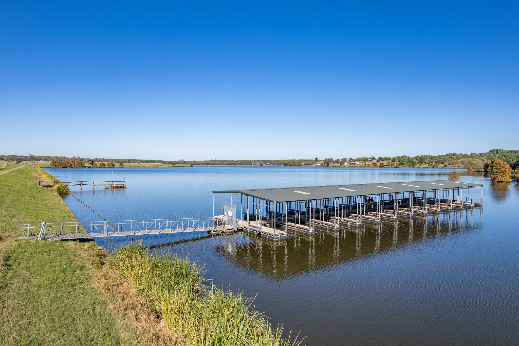 6065 Wildlife Way Athens TX 75752