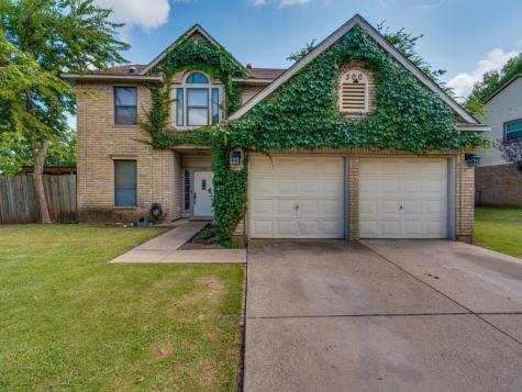 300 Meandering Way Glenn Heights TX 75154