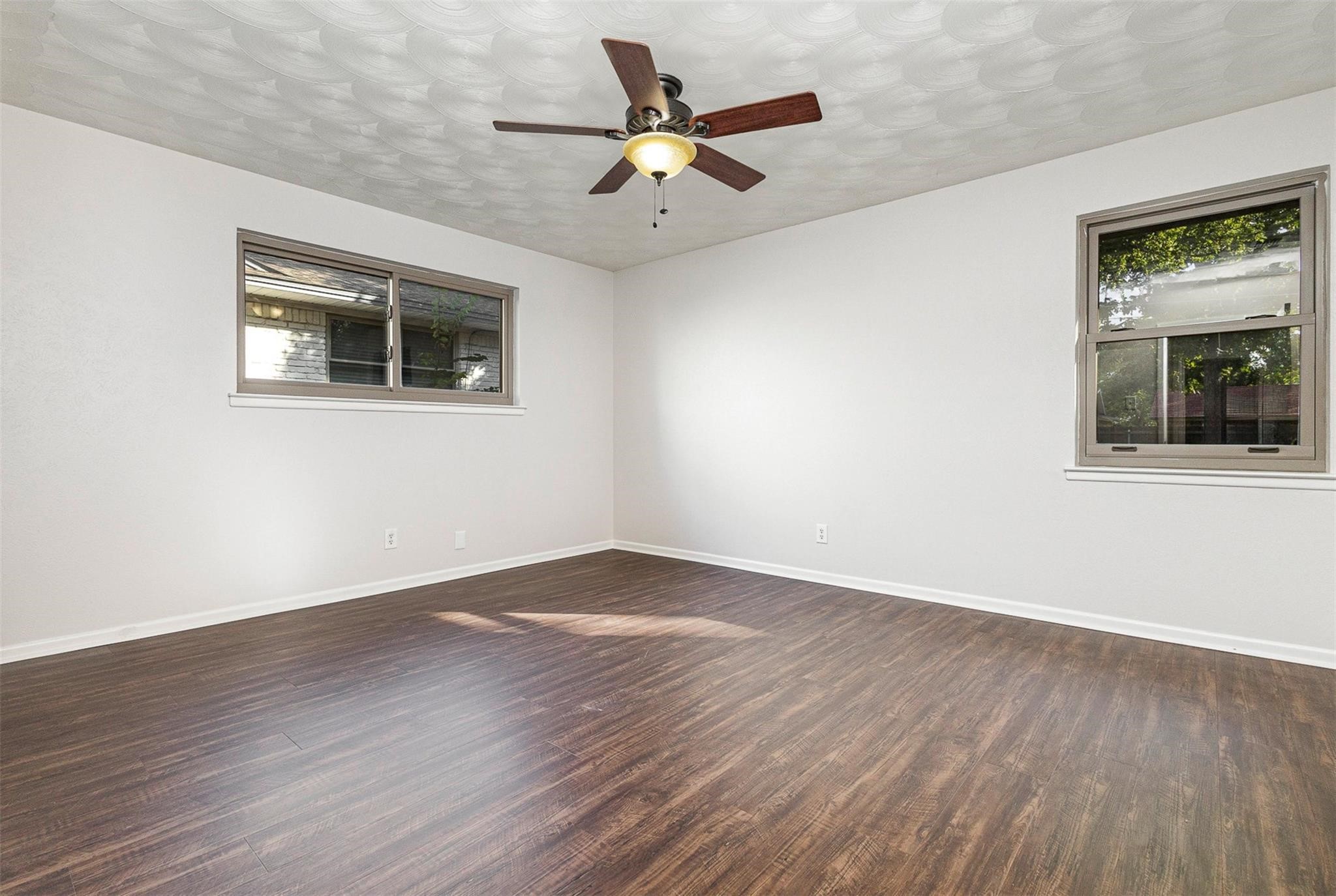 2640 Lakeland Drive Dallas TX 75228