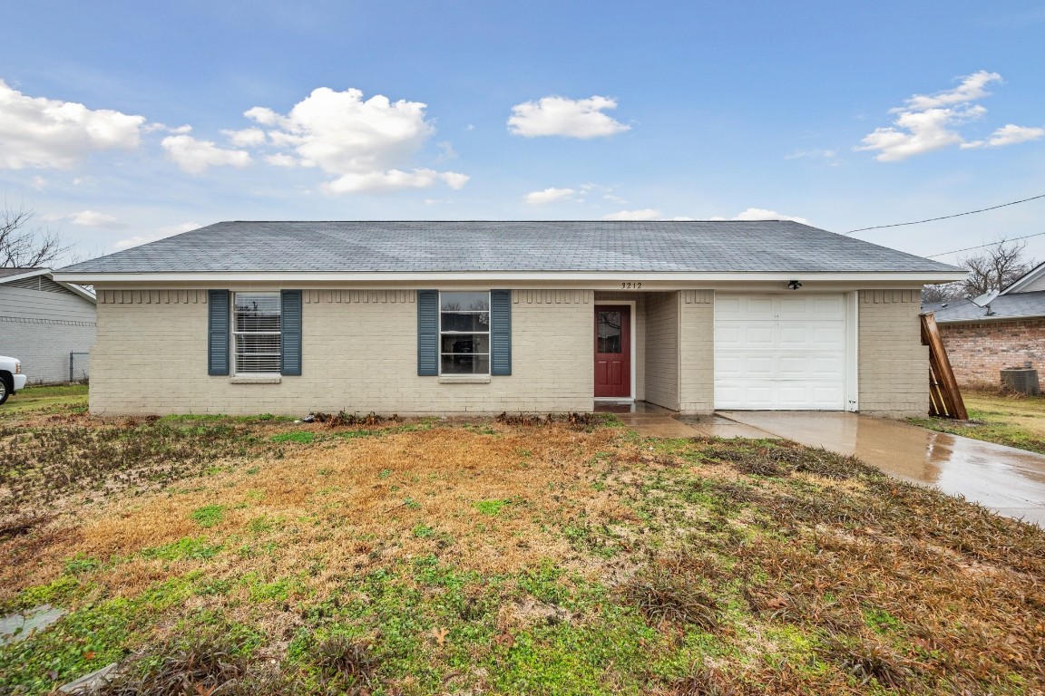 3212 Oakridge Drive Corsicana TX 75110