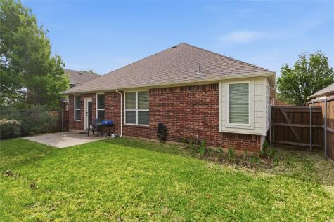 509 Grayson Lane Lake Dallas TX 75065