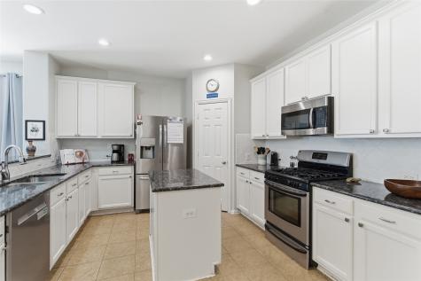 509 Grayson Lane Lake Dallas TX 75065