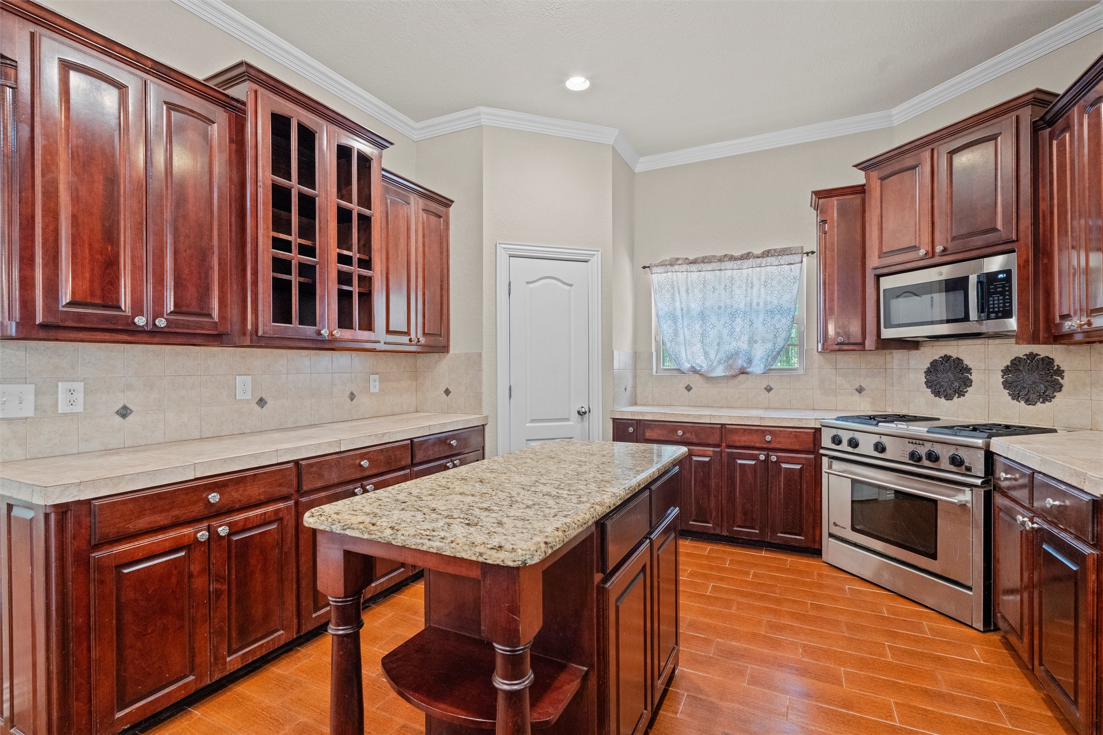 8000 Walnut Drive Alvarado TX 76009