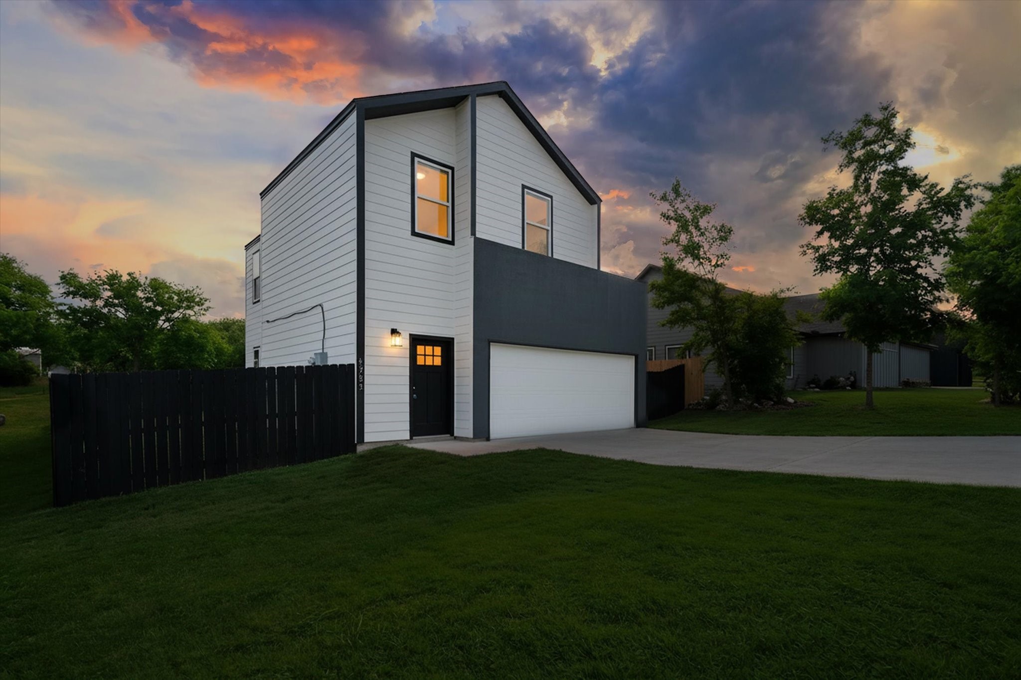 5905 Collins Court Granbury TX 76048
