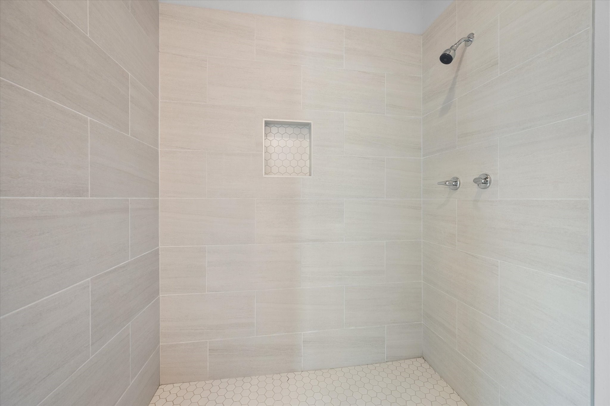 5905 Collins Court Granbury TX 76048