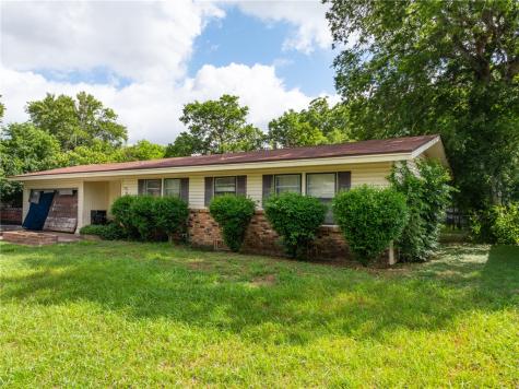 2712 S 27th Street Waco TX 76706