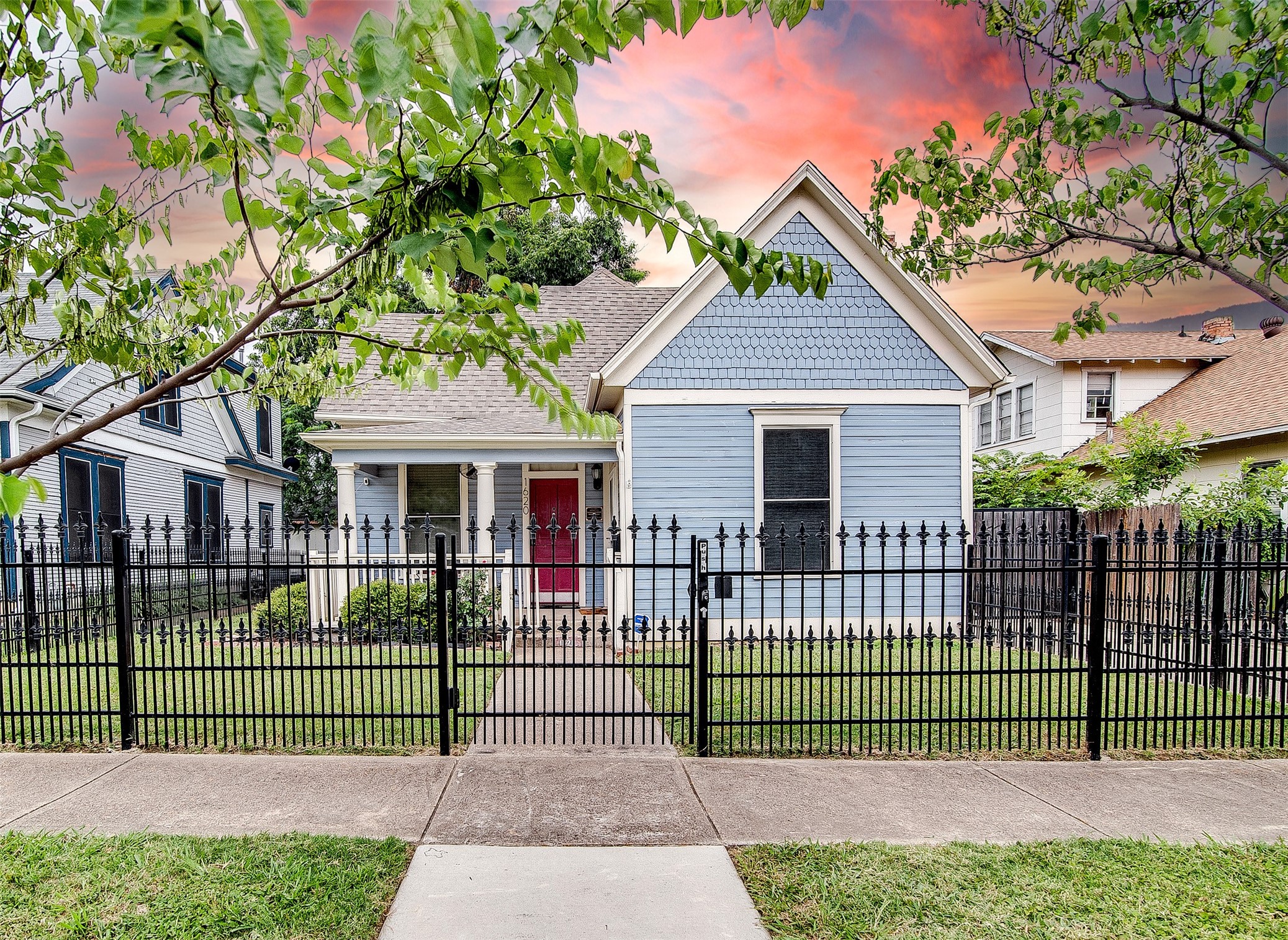 1620 S Henderson Street Fort Worth TX 76104