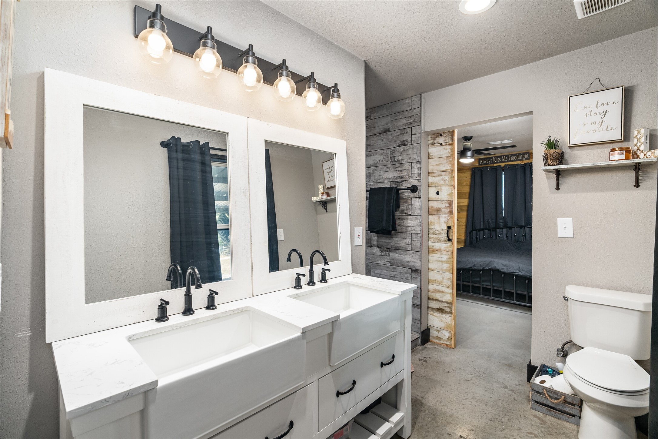 245 County Road 4921 Leonard TX 75452