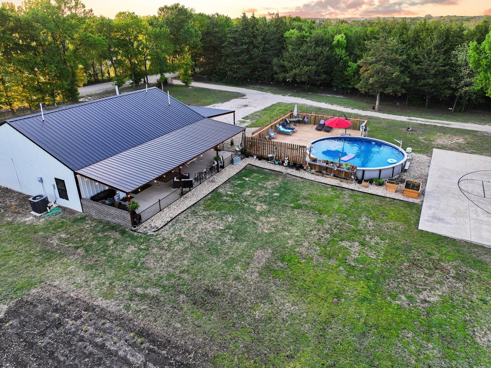 245 County Road 4921 Leonard TX 75452