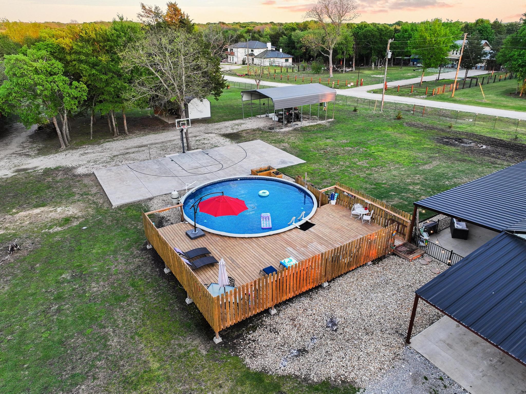 245 County Road 4921 Leonard TX 75452