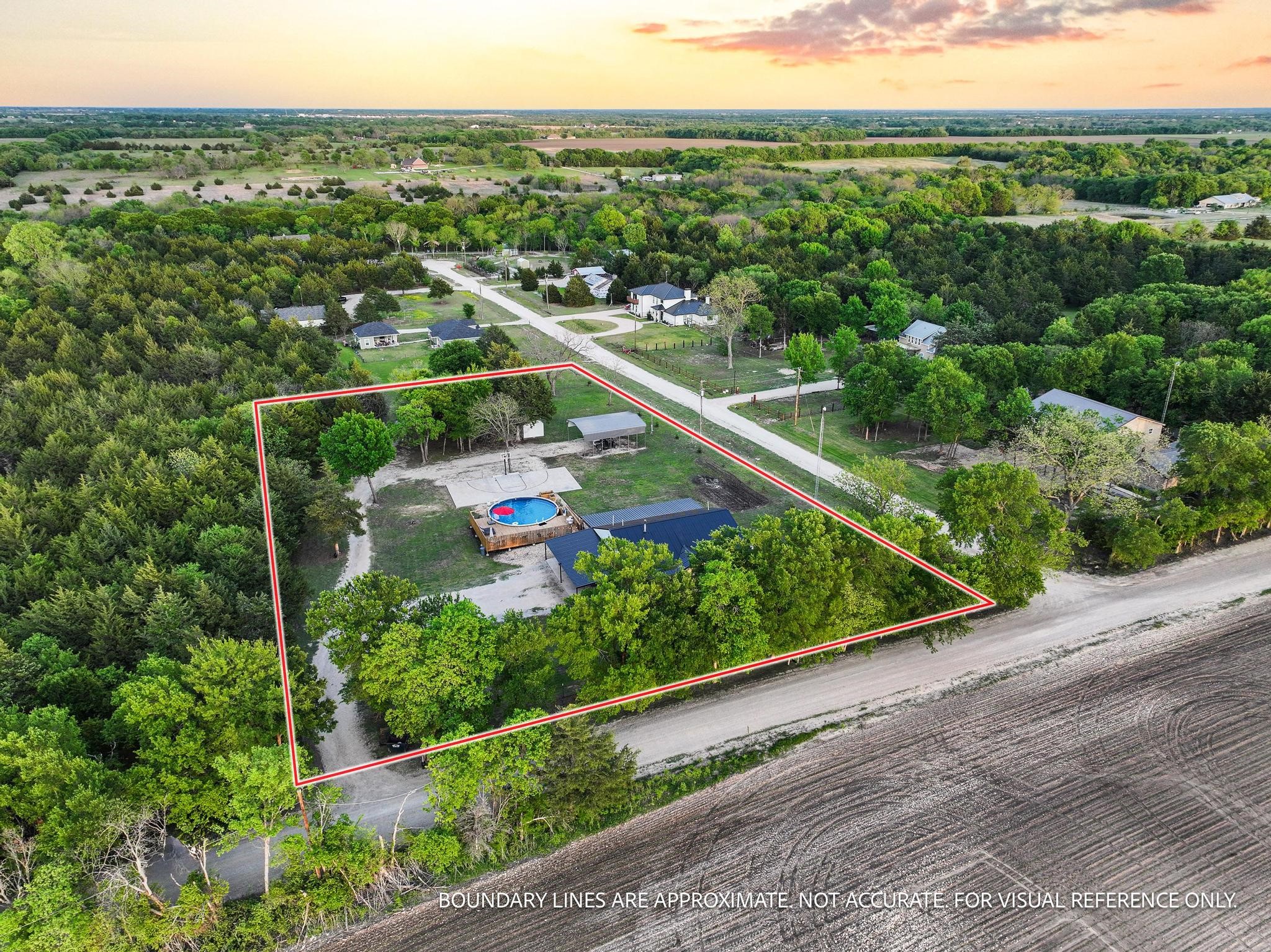 245 County Road 4921 Leonard TX 75452