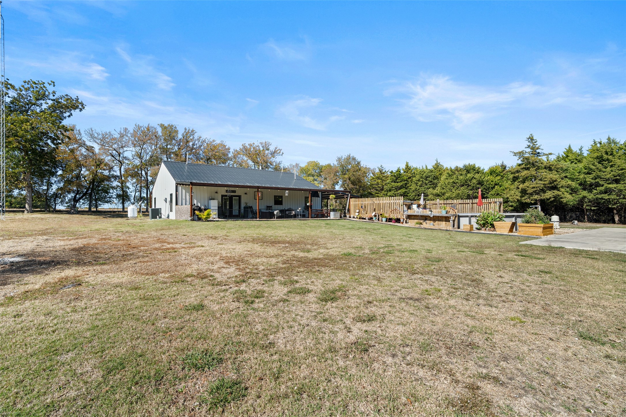 245 County Road 4921 Leonard TX 75452