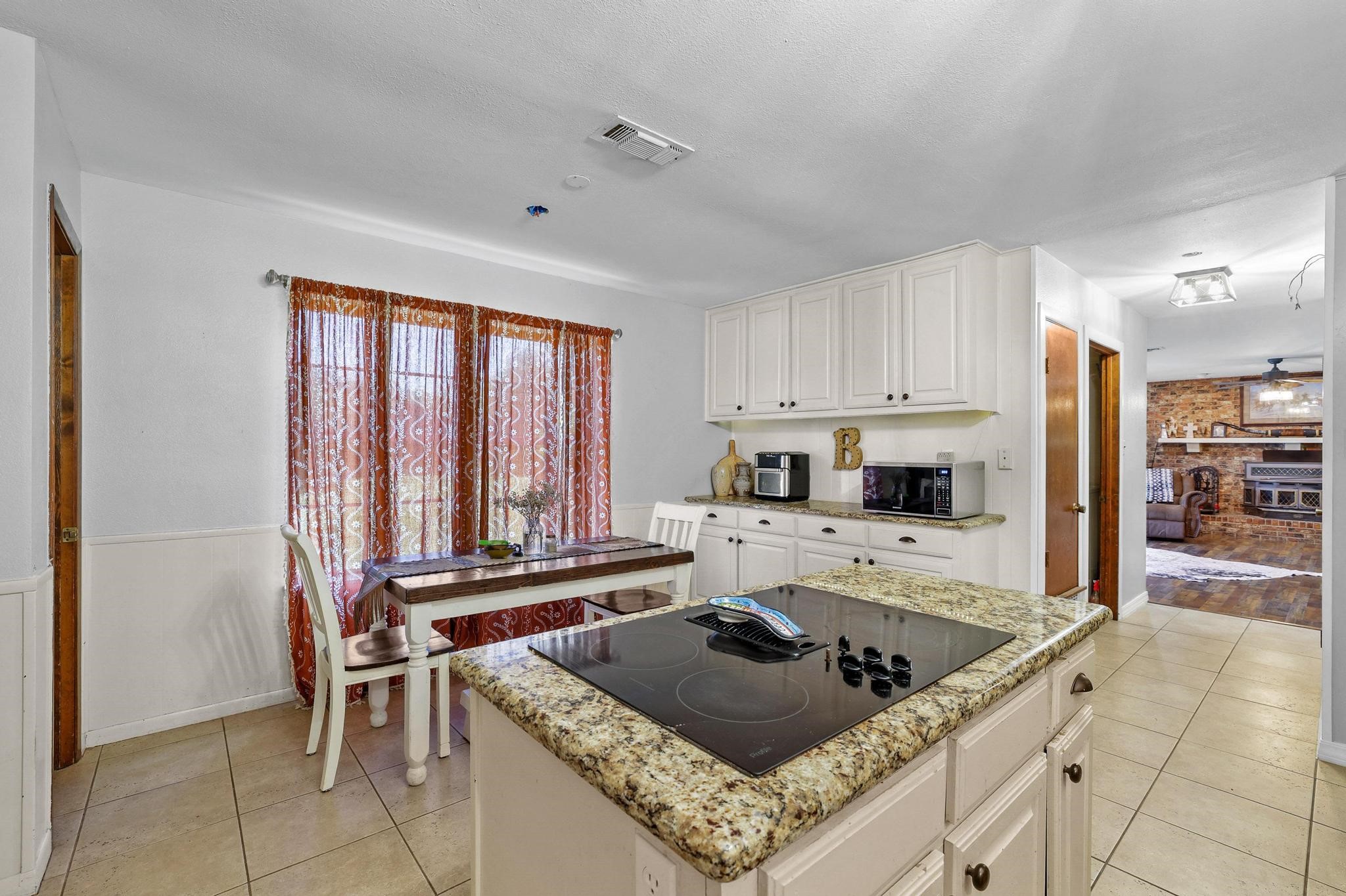 1847 County Road 4205 Bonham TX 75418