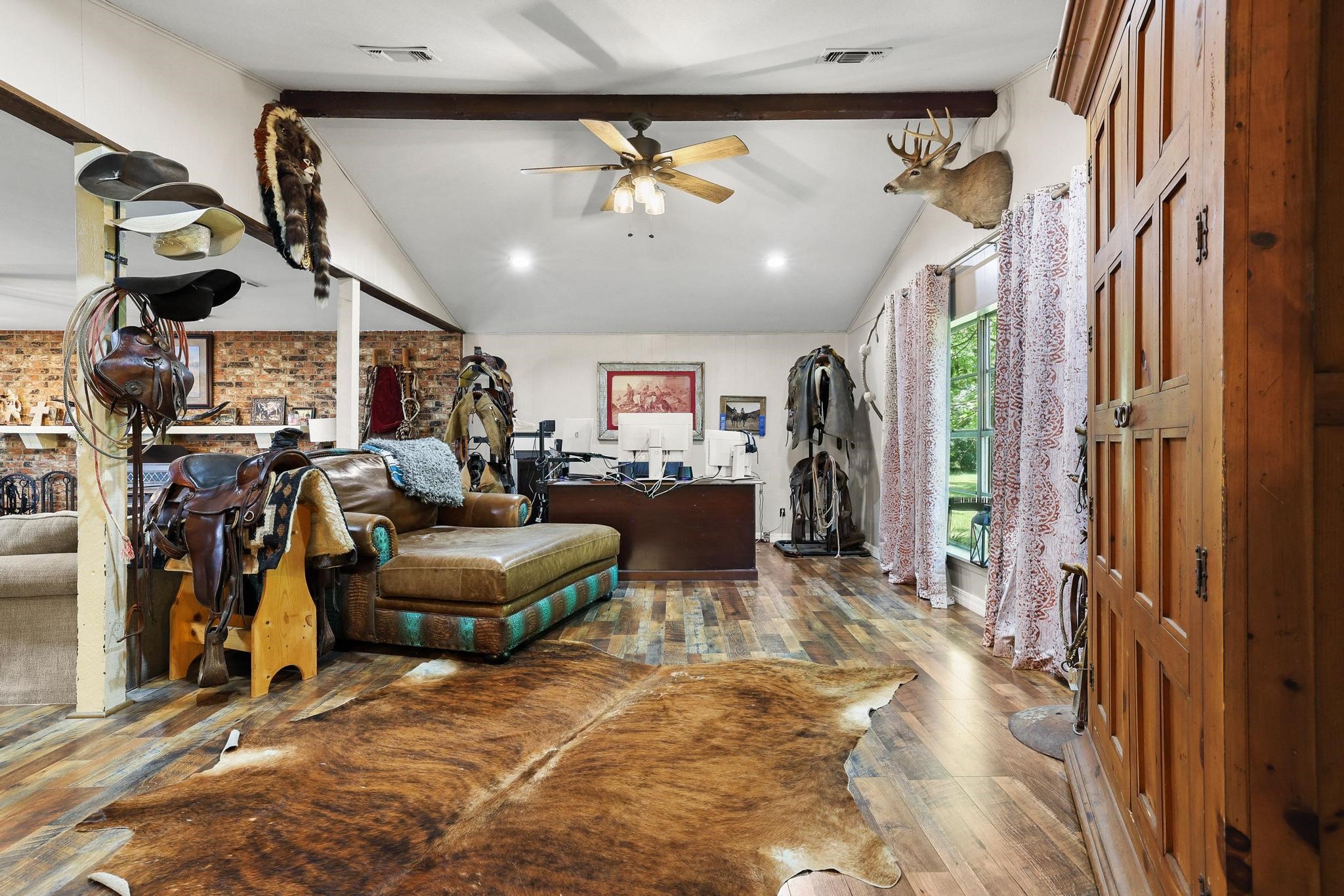 1847 County Road 4205 Bonham TX 75418