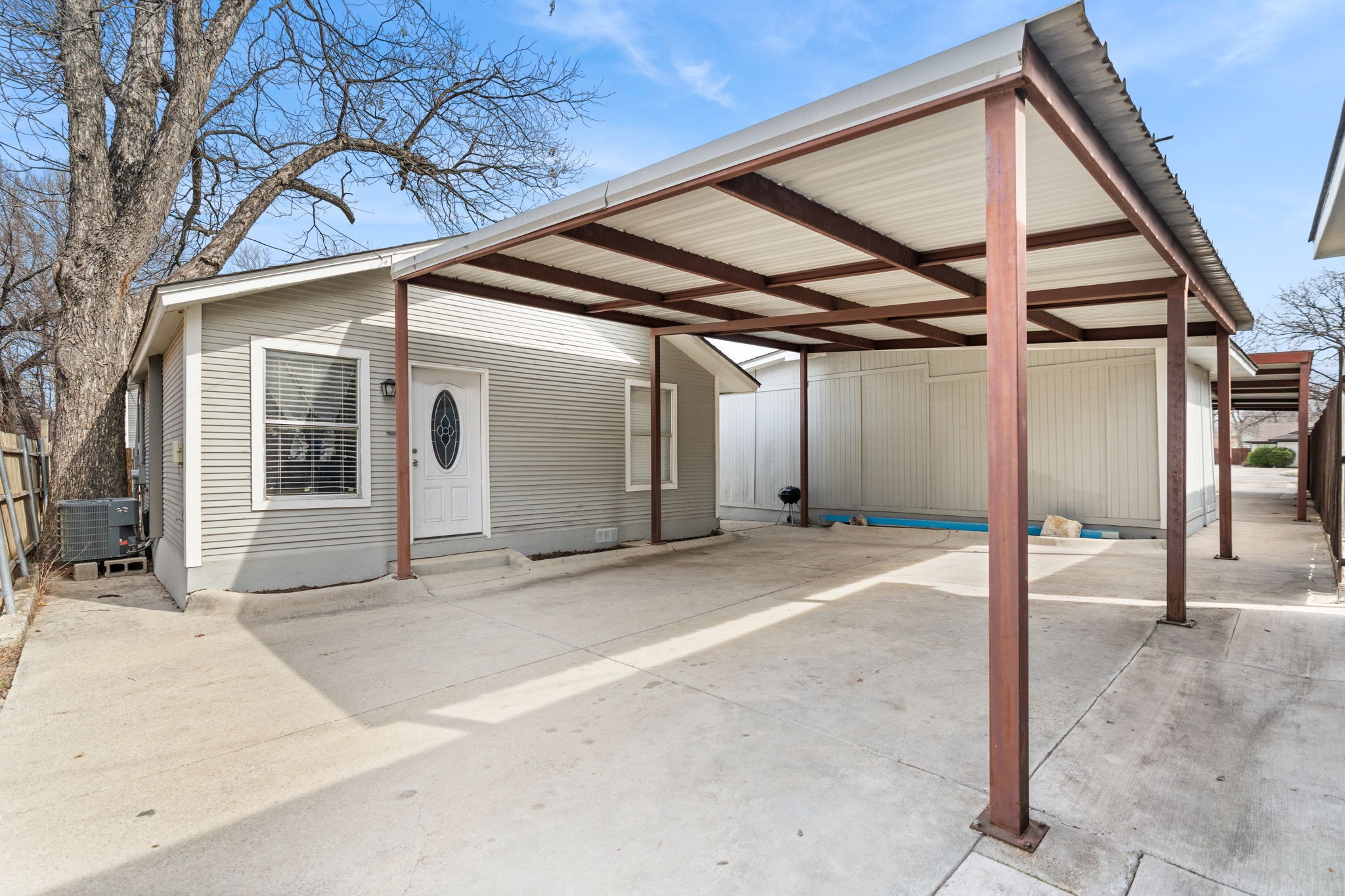 1716 5th Avenue Fort Worth TX 76110