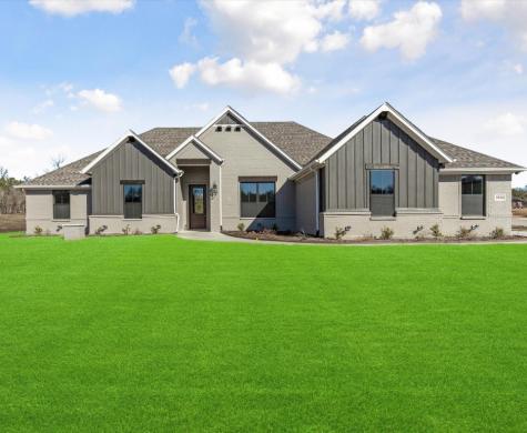 1046 Preserve Street Weatherford TX 76085