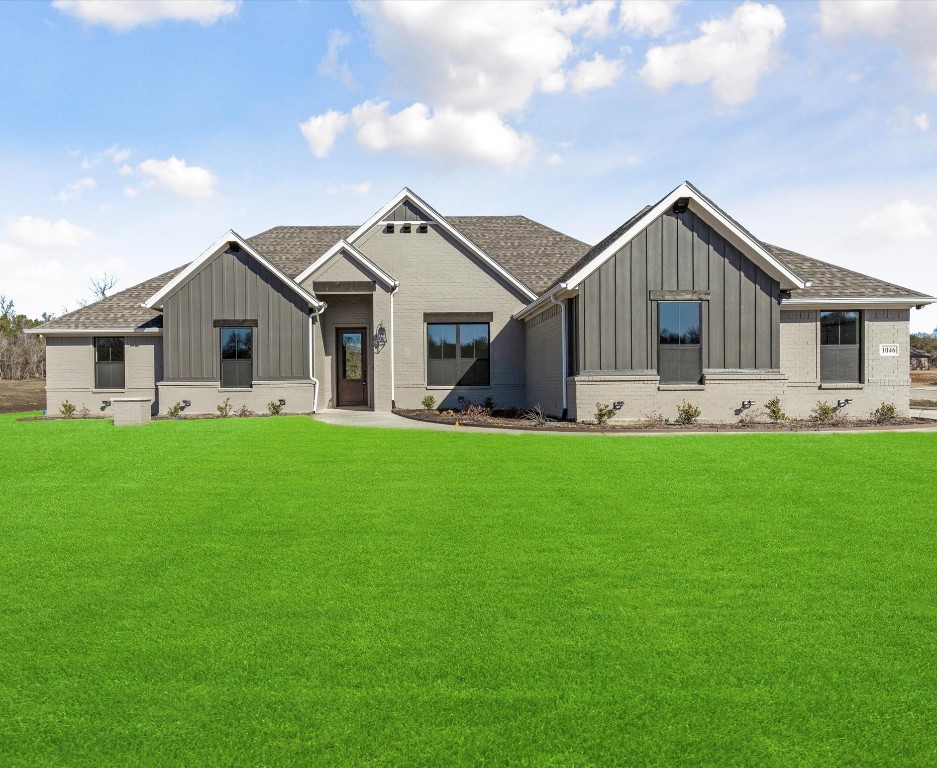 1046 Preserve Street Weatherford TX 76085