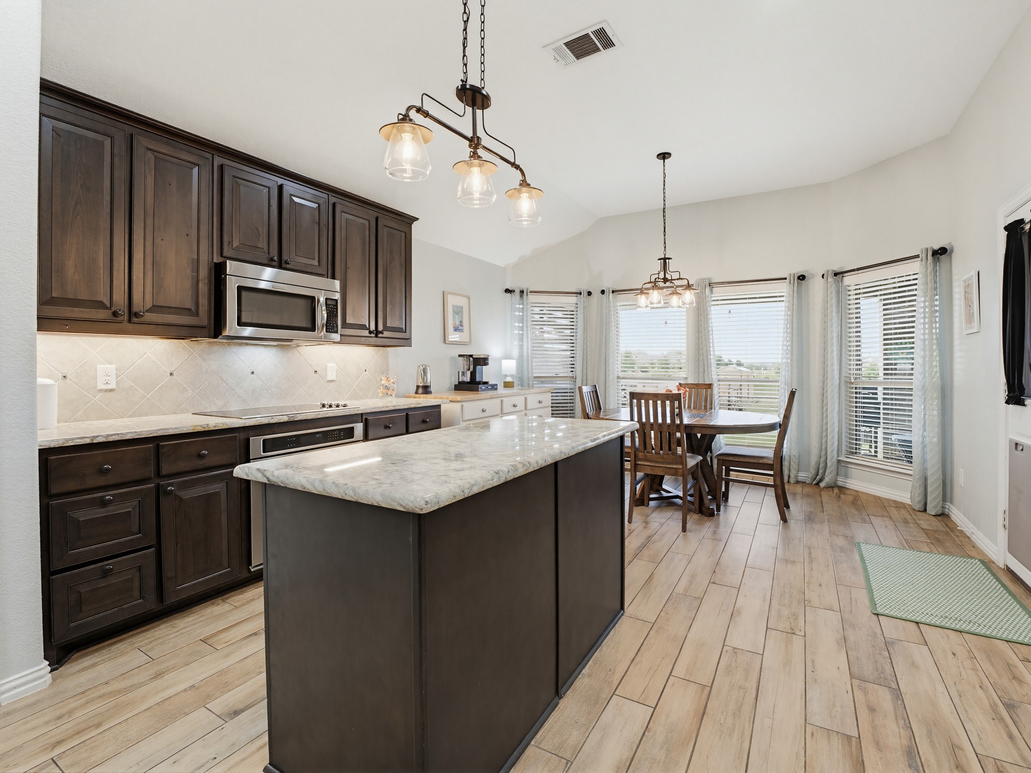 122 Highland Hills Boulevard Decatur TX 76234