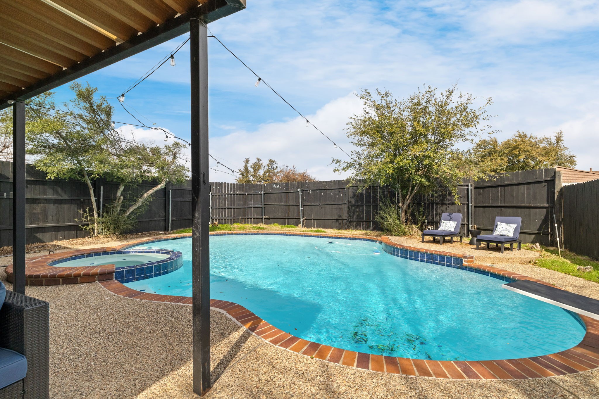 1301 N Trail Drive Carrollton TX 75006