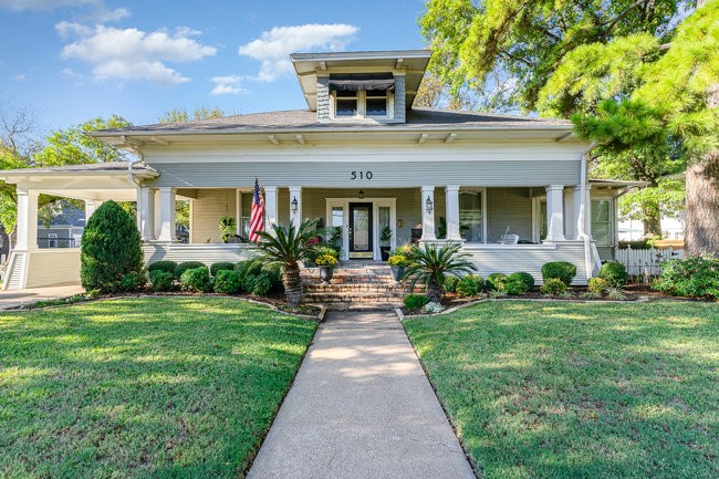 510 W Denton Street Ennis TX 75119
