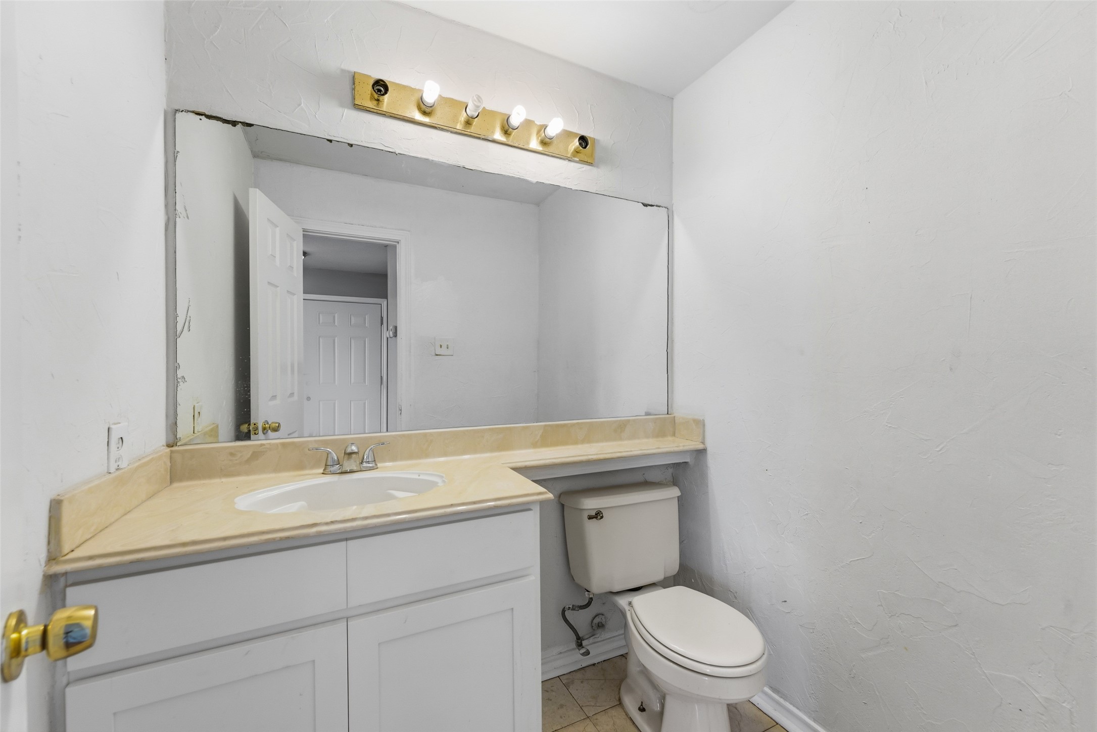 1004 Creekside Drive Mesquite TX 75181