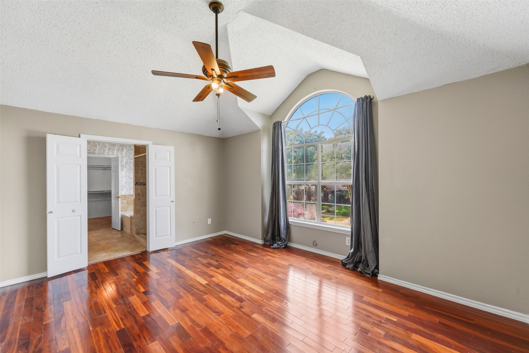 1004 Creekside Drive Mesquite TX 75181