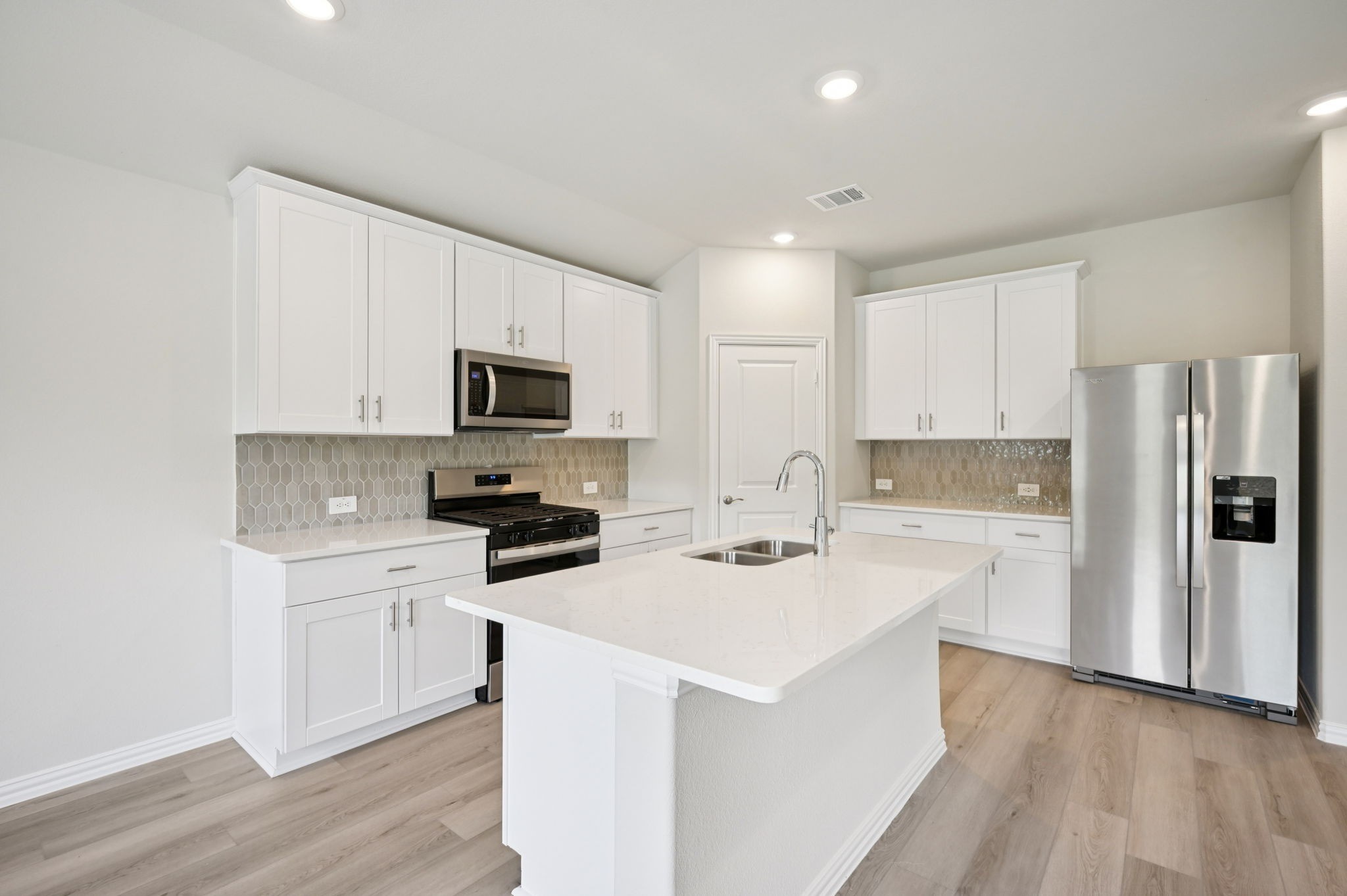 4009 Joe Pool Drive Farmersville TX 75442