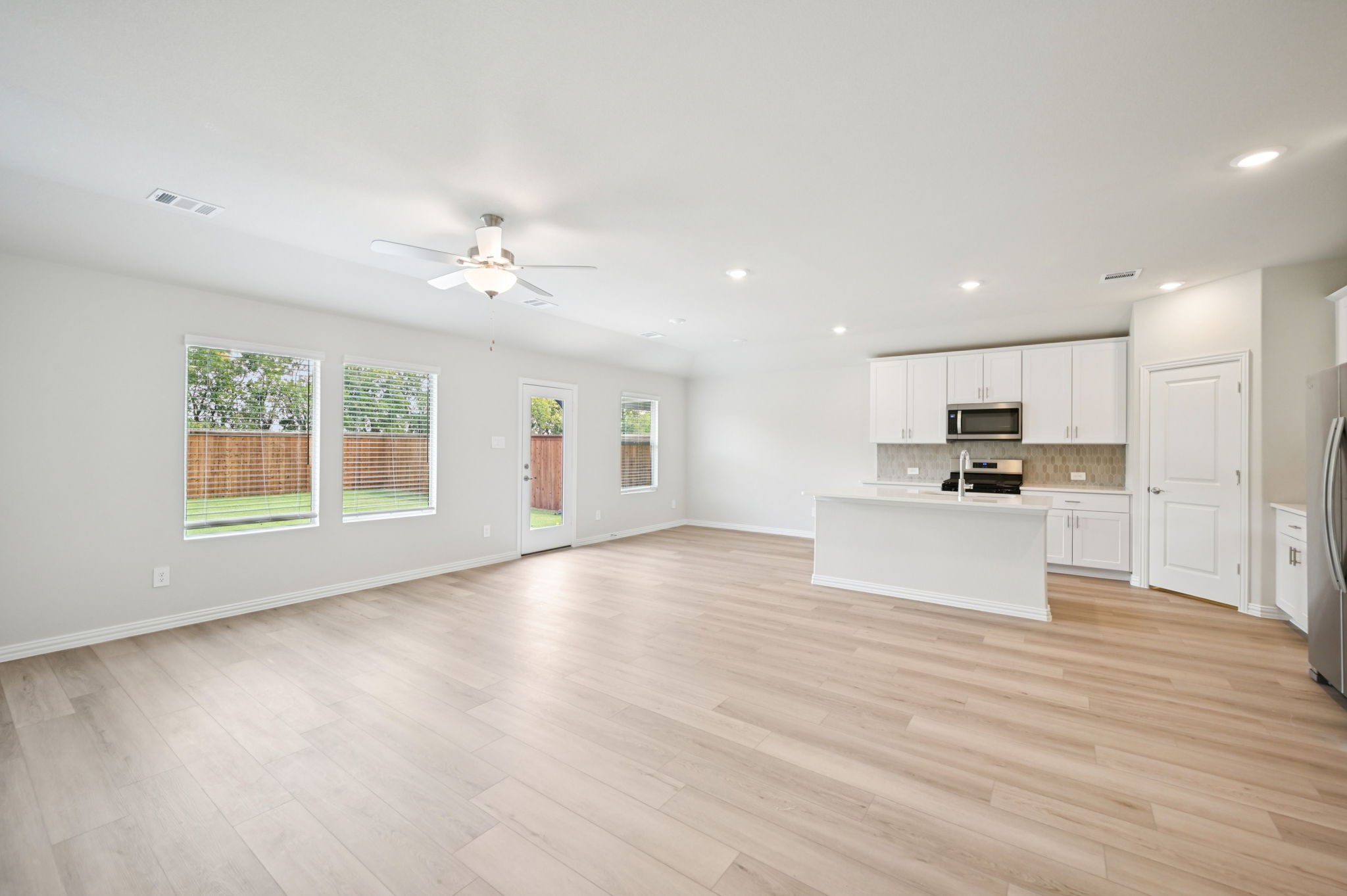 4009 Joe Pool Drive Farmersville TX 75442